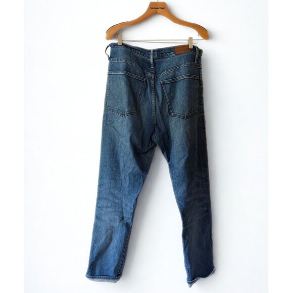 Perfect Blue Jean- Madewell Classic Straight Jeans — Size 31T (Tall) - Picture 4 of 4
